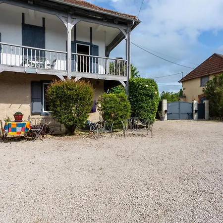 Holiday home Domaine Des Mousquetaires Laas (Gers)